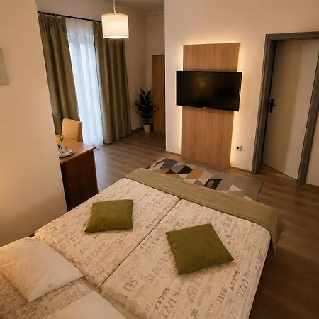 Boroka Panzio 3*